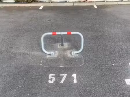 place de parking privée à louer
