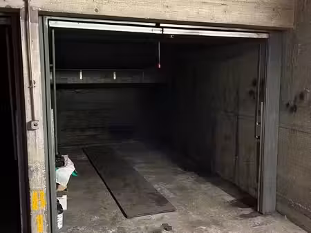 parking/box 13 m² paris 19ème
