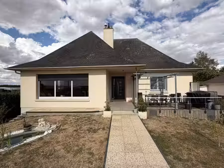 maison sur sous-sol/ 4 ch / terrain clos