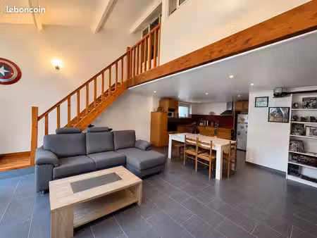 à louer – maison 68 m² avec terrasse et parking