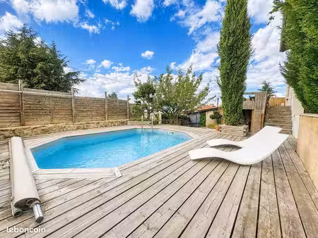 maison familiale 90 m² – 3 chambres – piscine – vue imprenable – saint-héand