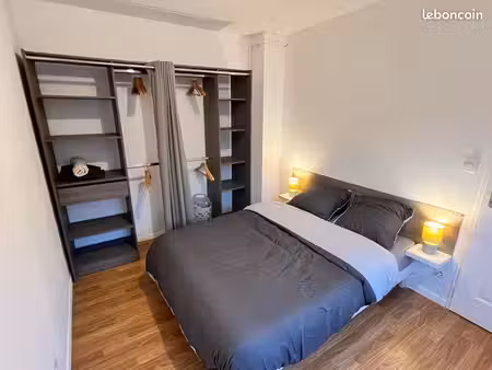 t2 meublé 42 m² – hyper centre bourgoin-jallieu – gare – terrasse – calme