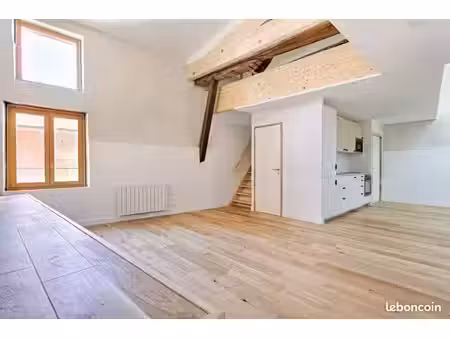 appartement loft de caractère – 109 m² au sol – 2 chambres + mezzanine – millery centre