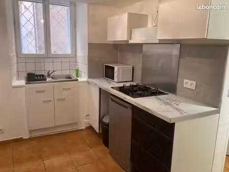 studio meublé 28 m² avec alcôve – rdc – petit immeuble au calme