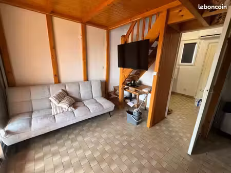 studio meublé / équipé à valras