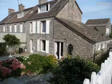 maison en pierre atypique flamanville