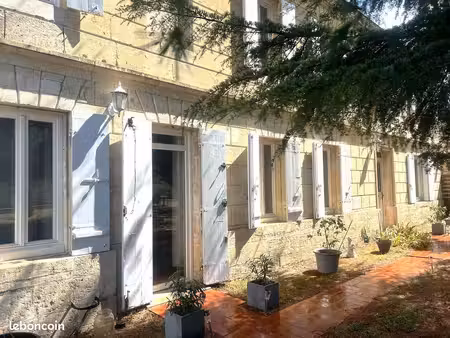 maison 10 pièces 300 m²