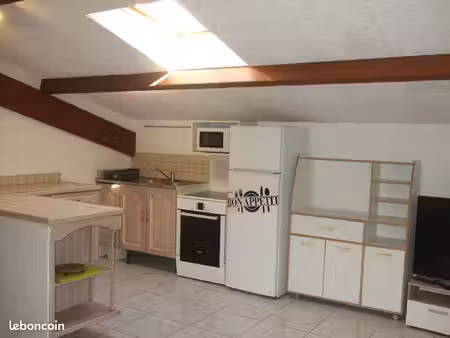 f2 40m2 totalement indépendant dans une maison proche du tram pérols centre