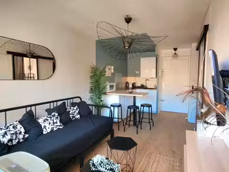 t2 meublé 27m2 avec terrasse