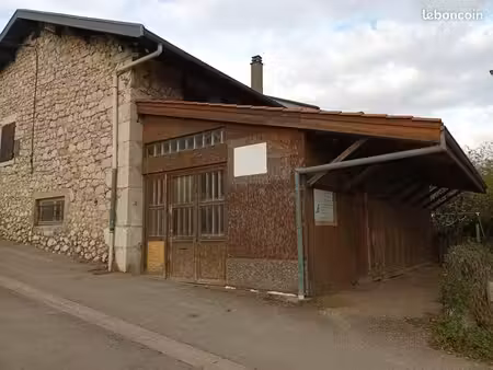 local commercial 232 m²