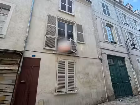 maison de ville 110 m2 - a rénover