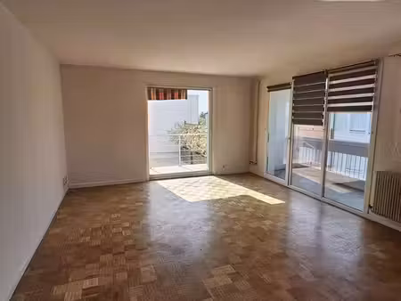 appartement 3 pièces 69 m²