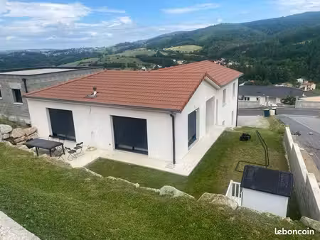 maison individuelle dans petit lotissement