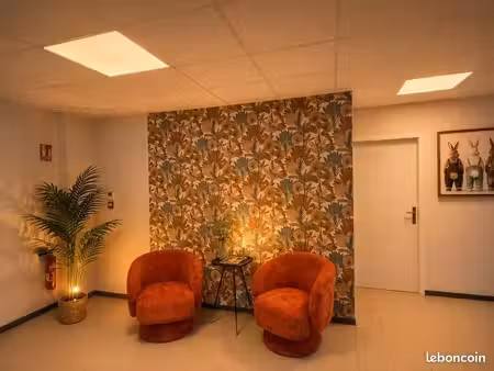 magnifique opportunité bureau/local/salle professionnelle à louer