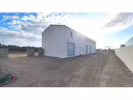 local d’activité / dépôt – 75 m² + 30 m² bureau