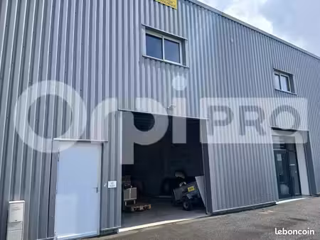 local d'activité 145 m²