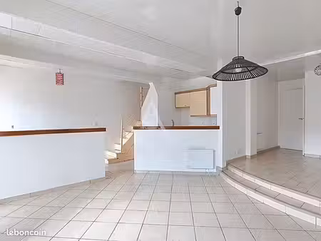 maison 5 pièces 74 m²