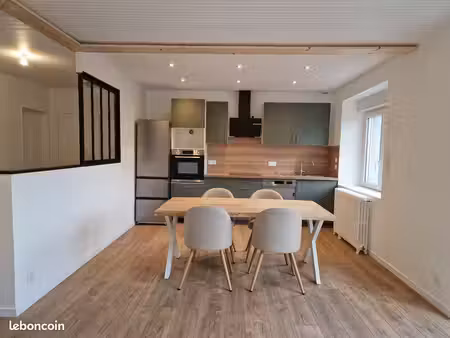 maison meublée 110 m² entièrement rénovée — équipements neufs — garage 35 m² — coudeville-
