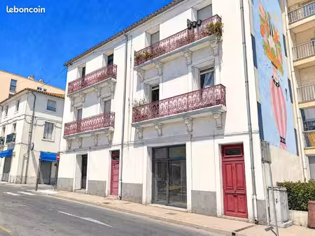 bureaux 98 m² sete
