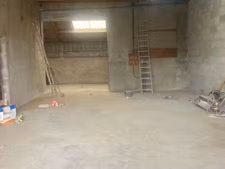 loue dépôt