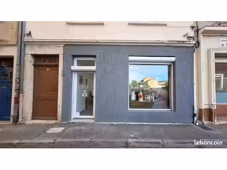 local commercial 40 m² bourgoin-jallieu