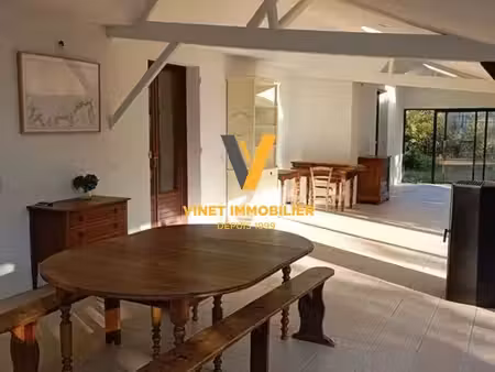 maison 8 pièces 254 m²