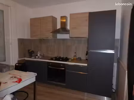 l'etrat loue f2
