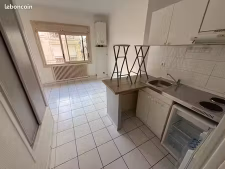 studio 18 m2 plein centre-ville