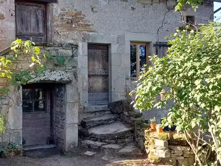 maison en pierre faycelles