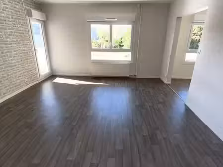 appartement 4 pièces 76 m²