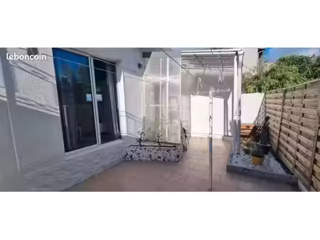 t1 bis meublé avec terrasse privative