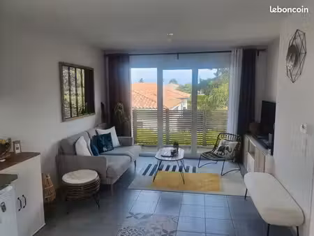 appartement t2 meublé 40 44 m² avec balcon et parking – parempuyre – dernier étage