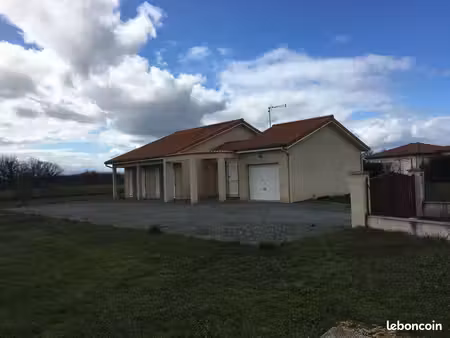 maison plain-pied 3 chambres – grand terrain clos 1 680 m²