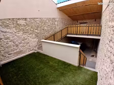 à louer – t4 111 m² à sauveterre-de-guyenne