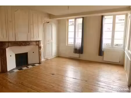 appartement grand t2 67m2