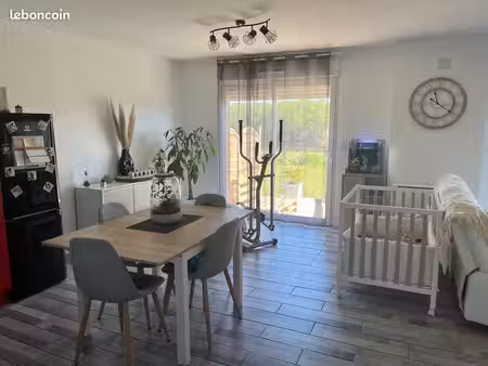 logement mitoyen 95 m2 t4 non meublé