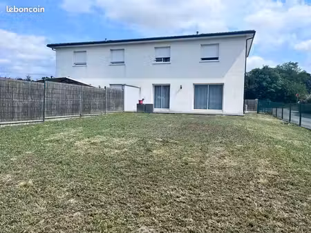 à louer maison t4 nu