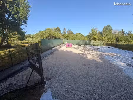 terrain de loisirs