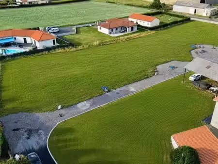 terrains à bâtir viabilisés – saint vidal (lieu-dit grazac)
