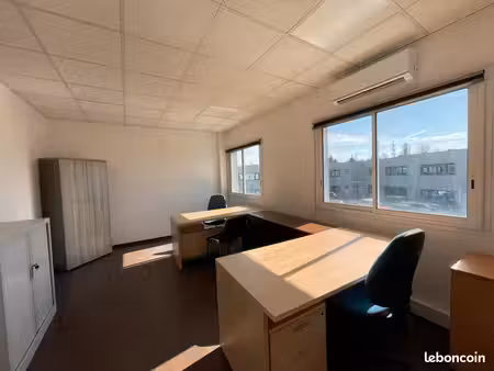 bureau de 21m² en zfu de cenon à louer