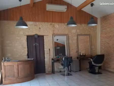 local commercial 60m2