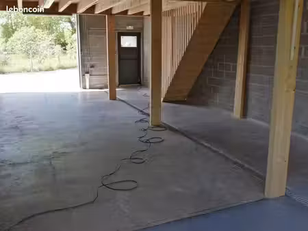 loue local pour artisan 70m2