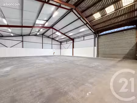 local bureaux 1 414 m²