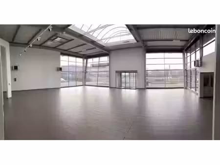 bâtiment commercial & pro 1 200 m² - emplacement n°1 - verdun zone commerciale