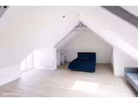 ? superbe loft meublé avec charme – 46 m² au sol – saint-gildas-des-bois centre