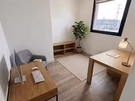 location bureau la base