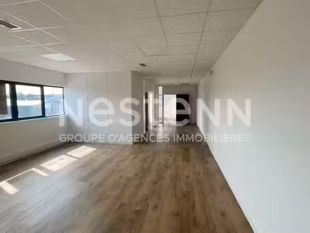 bureaux 90 m² séné