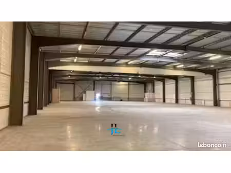 local industriel 2 000 m²