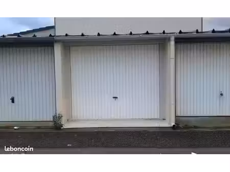 ◊ garage / box fermé 15 m² à vendre – tomblaine les ensanges