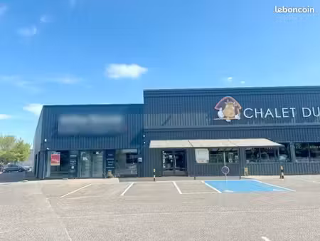 local commercial 490 m²